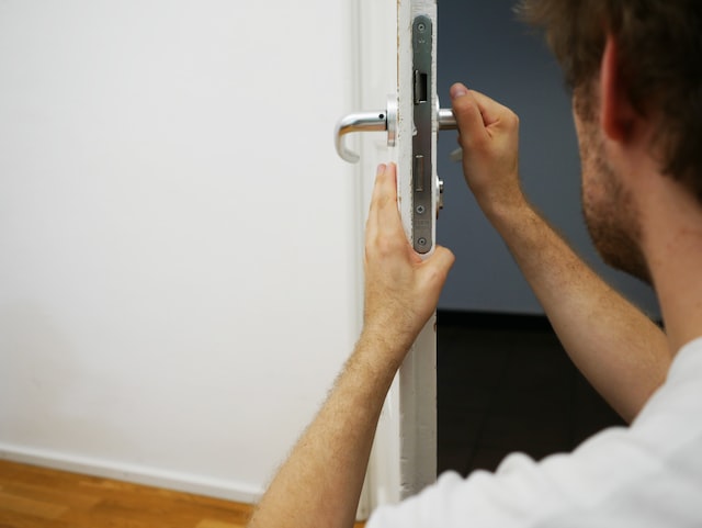 Reasons Why You Need Commercial Locksmith Services